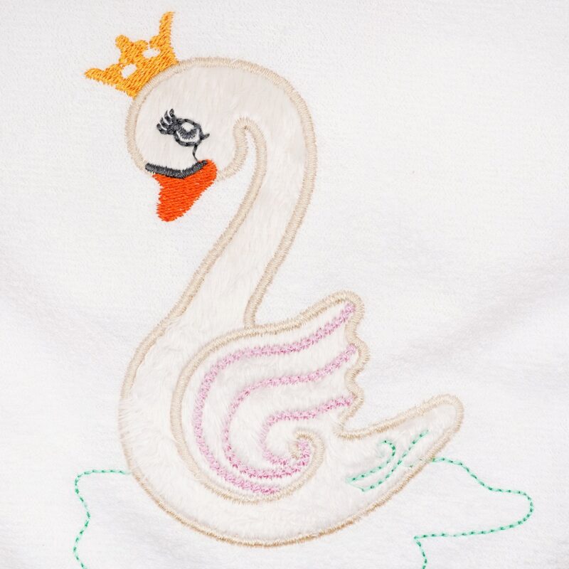 Baby Tone αδιάβροχη σαλιάρα φαγητού «Little Swan» - Image 2